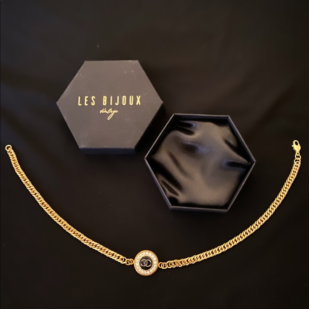 Les Bijoux Vintage Chanel Choker